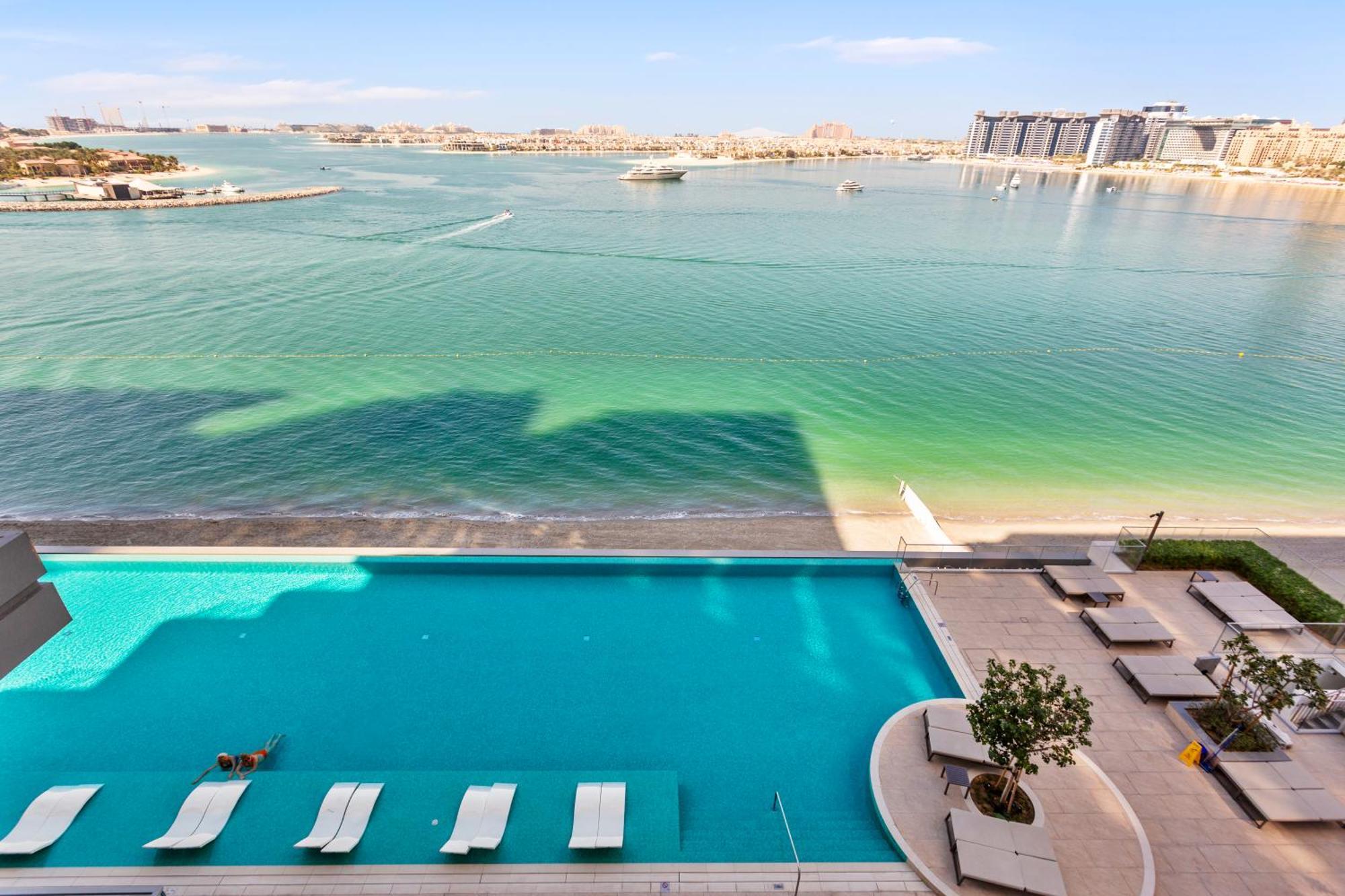 Palm View Paradise 3 Bed W Private Apartment